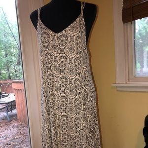 UO Ecoté Pattern Midi Dress